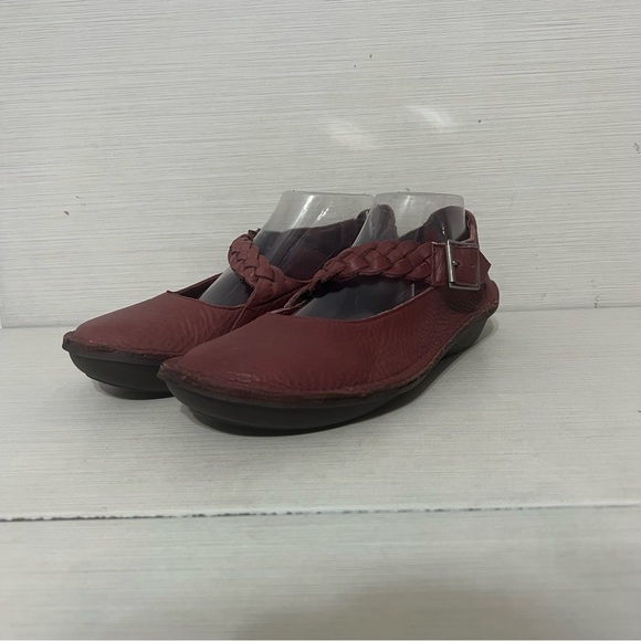 WOMEN'S ZENKOMFORT TEMPLE LEATHER SHOES - Picture 1 of 6